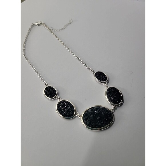 Vintage Black Druzy Style Statement Necklace Silver Tone Oval Faceted Stones - Picture 10 of 10